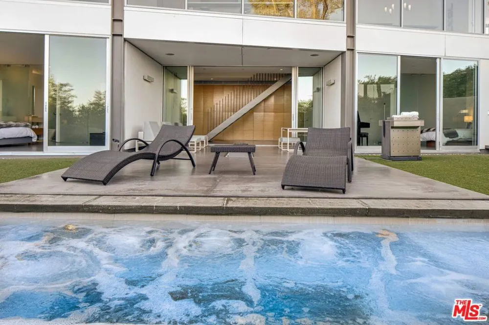 2500 BRIARCREST ROAD Beverly Hills, CA 90210