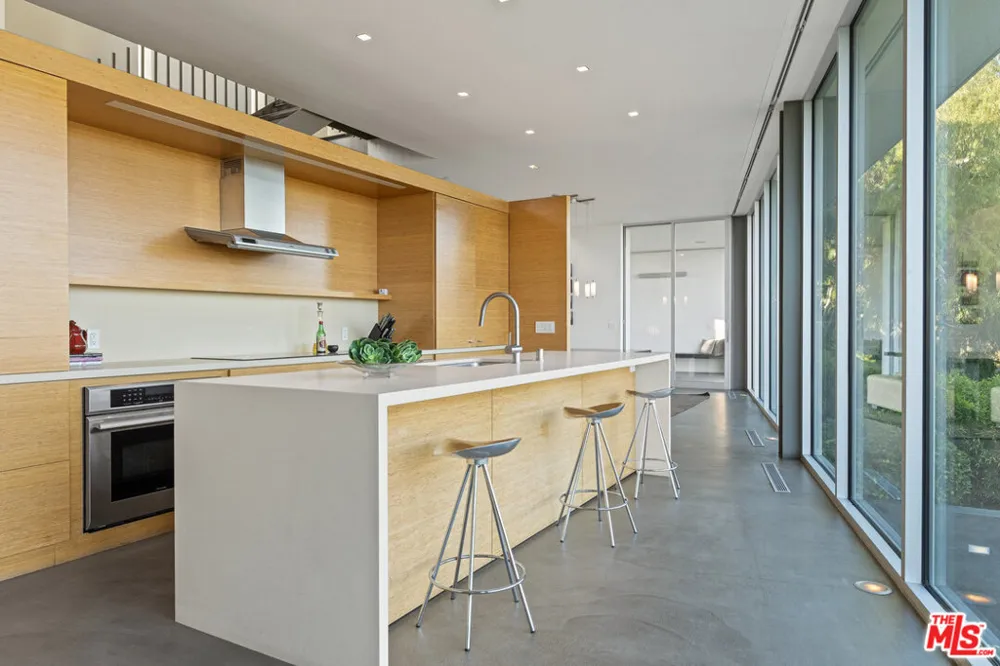 2500 BRIARCREST ROAD Beverly Hills, CA 90210