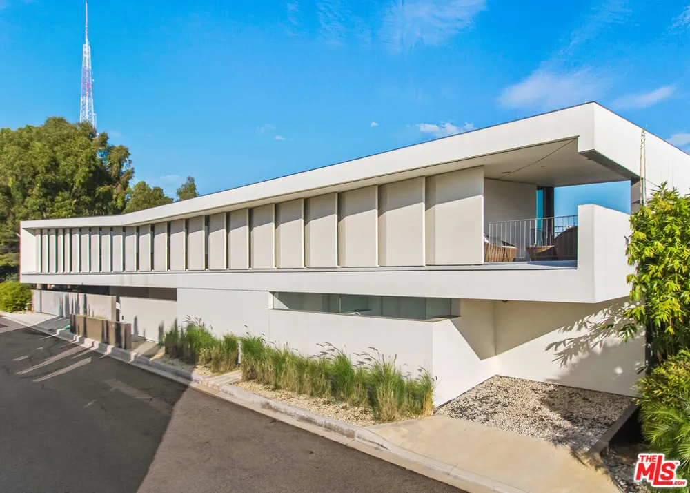 2500 BRIARCREST ROAD Beverly Hills, CA 90210