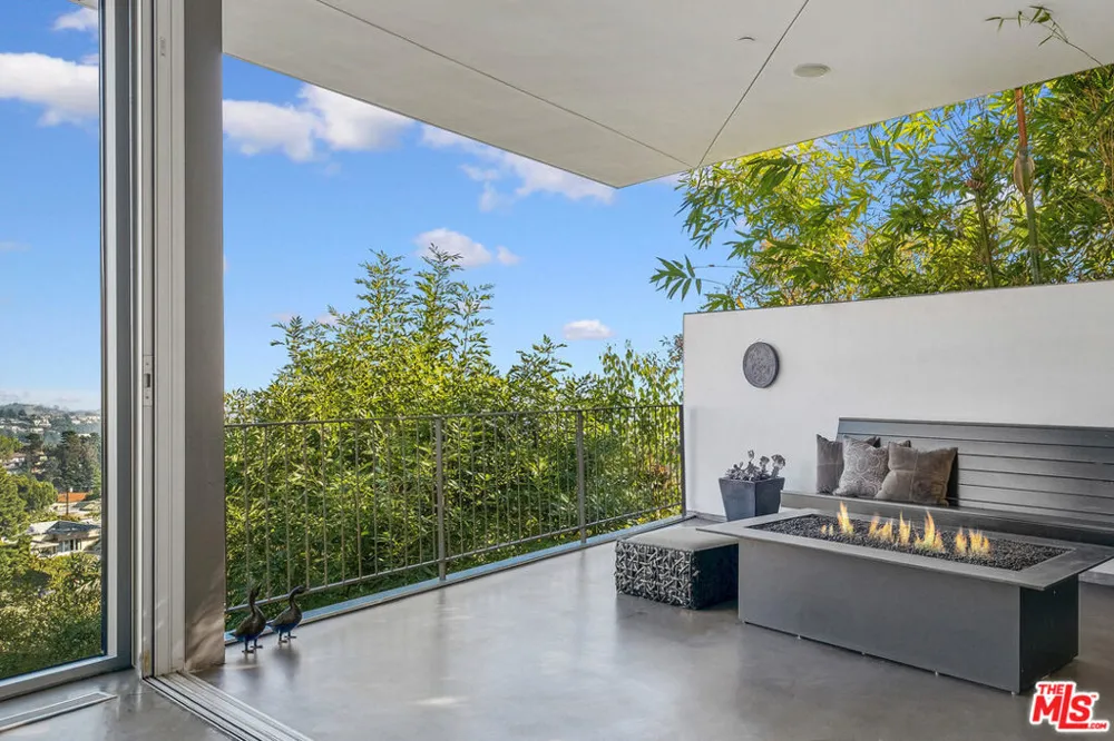 2500 BRIARCREST ROAD Beverly Hills, CA 90210