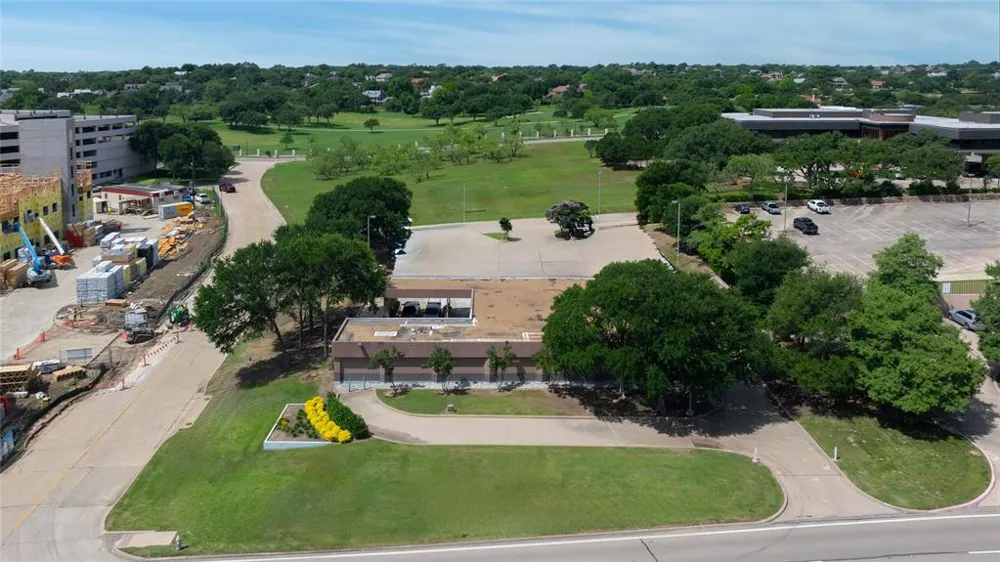 460 E John W Carpenter Irving, TX 75062