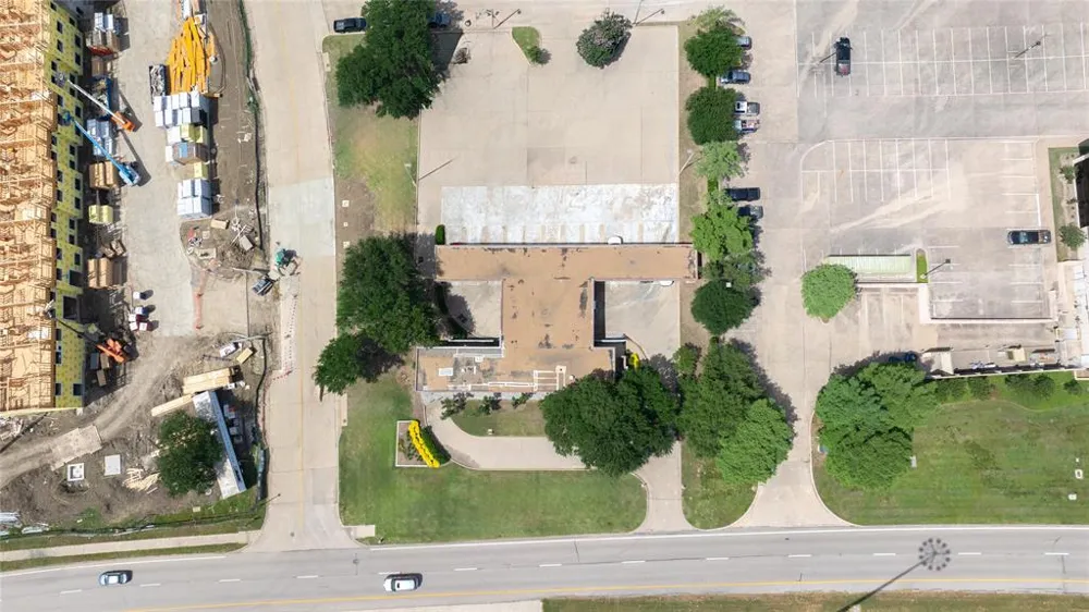 460 E John W Carpenter Irving, TX 75062