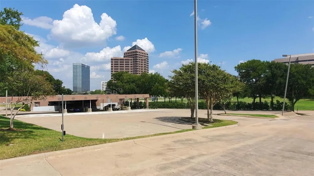 460 E John W Carpenter Irving, TX 75062