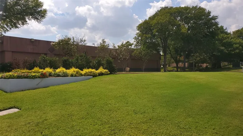 460 E John W Carpenter Irving, TX 75062
