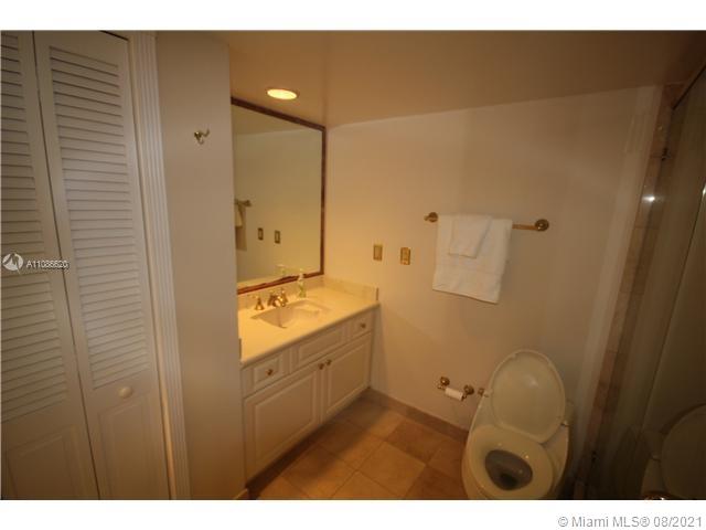 5151 COLLINS AV #1030 Miami Beach, FL 33140