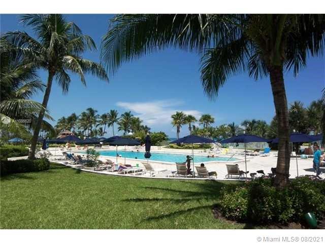5151 COLLINS AV #1030 Miami Beach, FL 33140