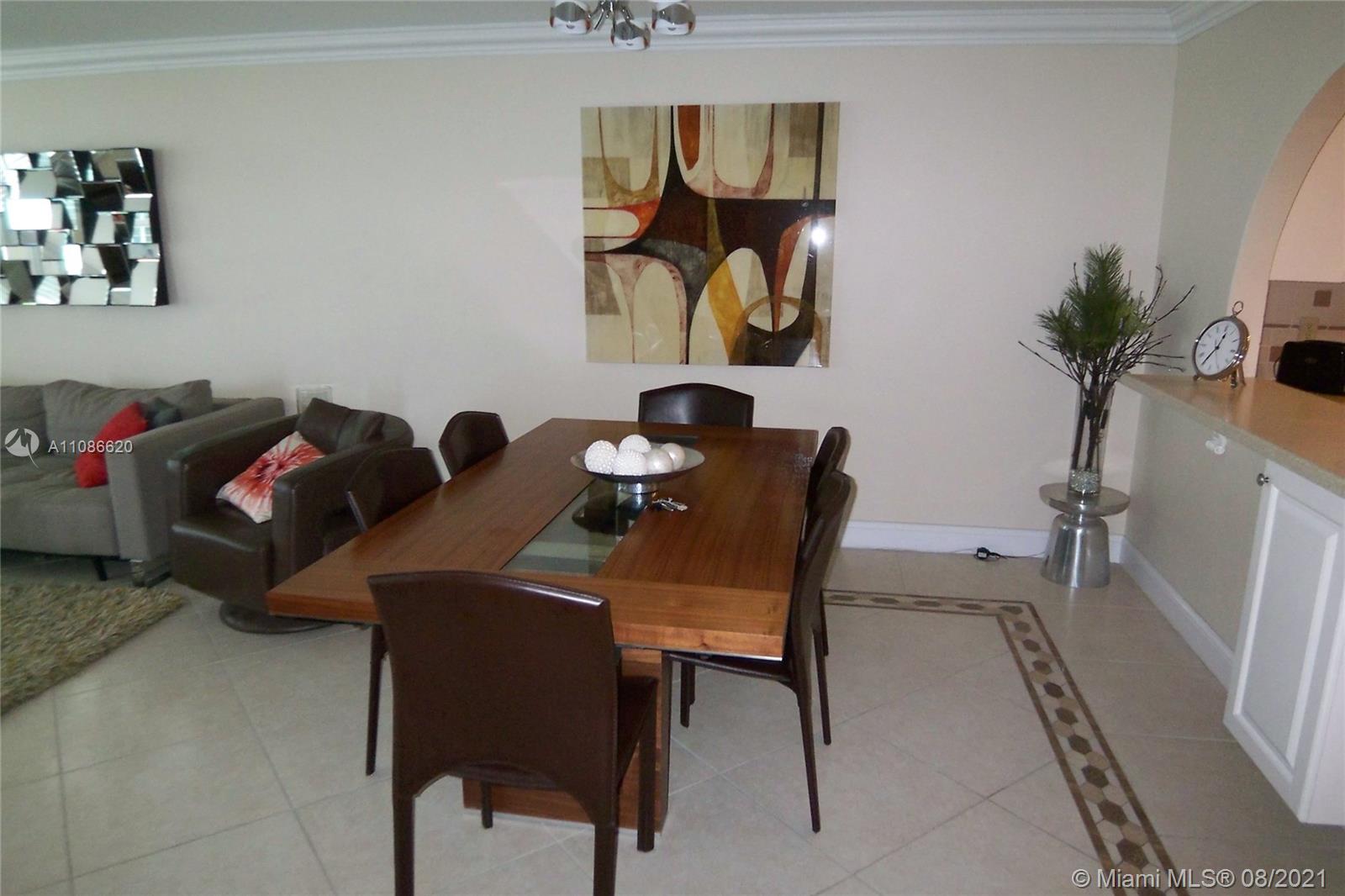 5151 COLLINS AV #1030 Miami Beach, FL 33140