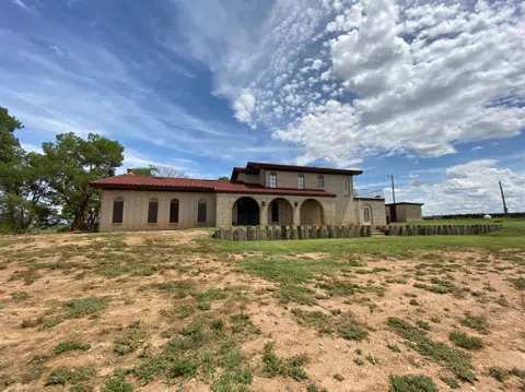 1718 Old Lamesa Highway