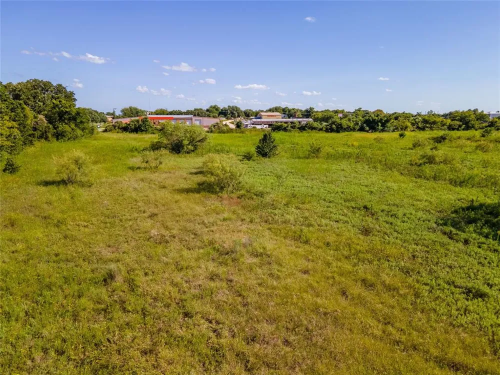 1866 E Washington Street Stephenville, TX 76401