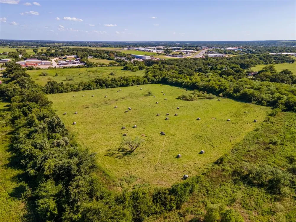 1866 E Washington Street Stephenville, TX 76401