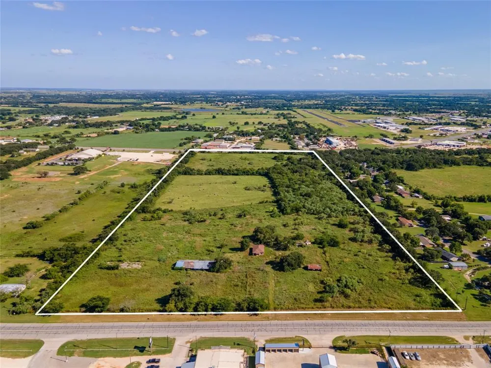 1866 E Washington Street Stephenville, TX 76401