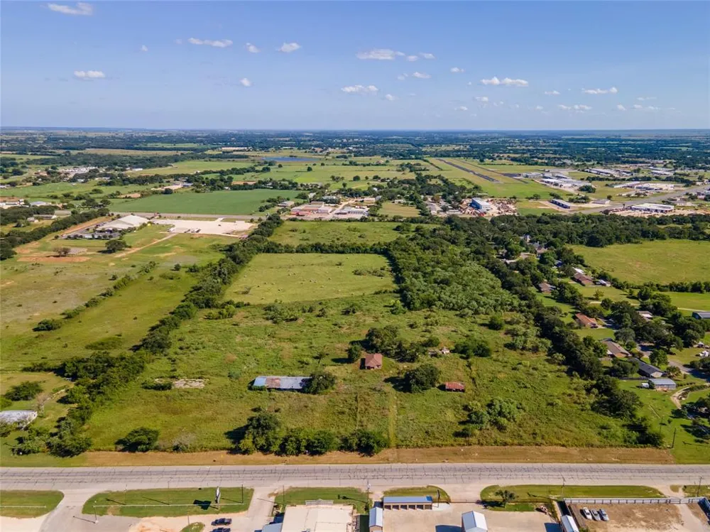1866 E Washington Street Stephenville, TX 76401