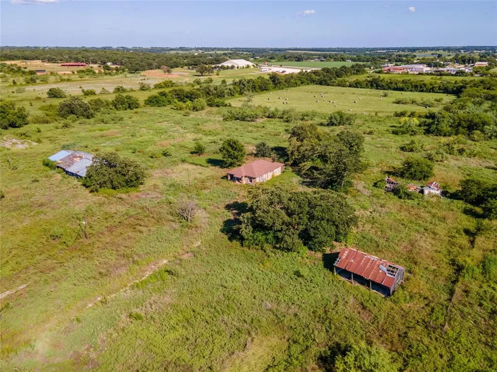 1866 E Washington Street Stephenville, TX 76401