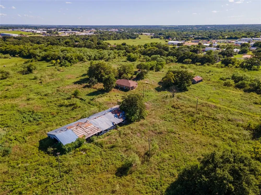1866 E Washington Street Stephenville, TX 76401