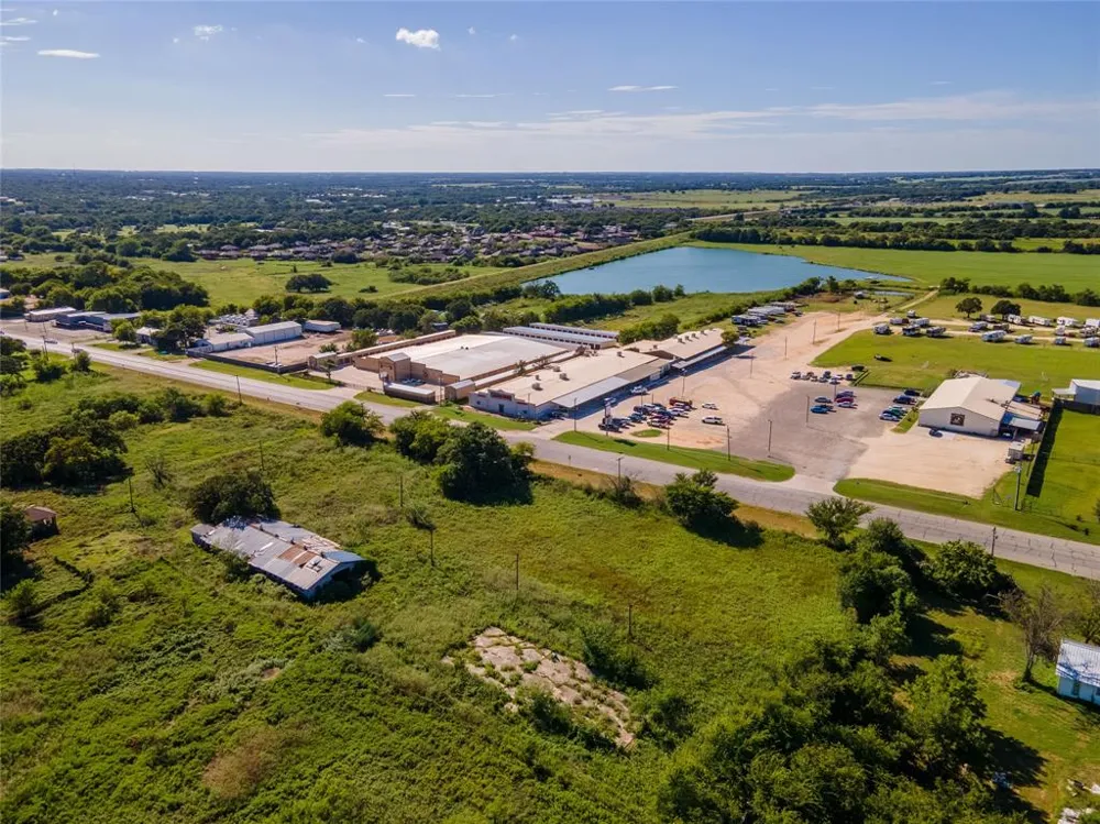 1866 E Washington Street Stephenville, TX 76401