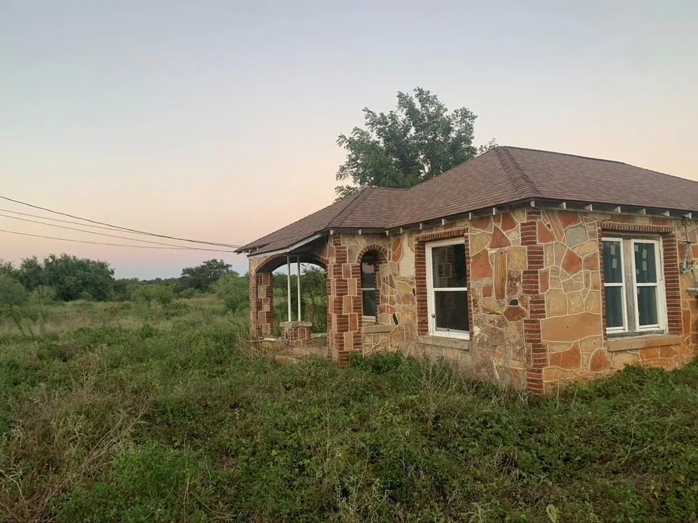 1866 E Washington Street Stephenville, TX 76401