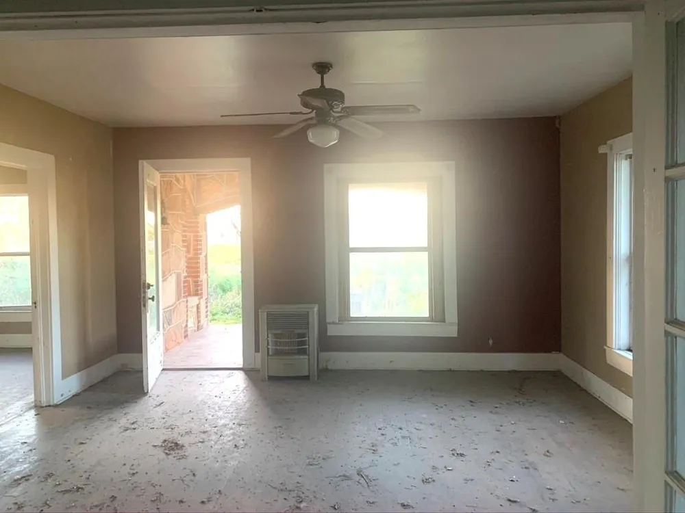 1866 E Washington Street Stephenville, TX 76401