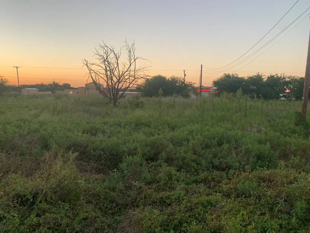 1866 E Washington Street Stephenville, TX 76401