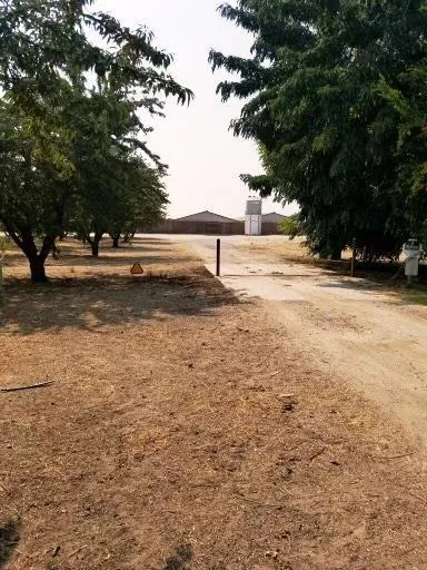 5201 Griffin Road Hughson, CA 95326
