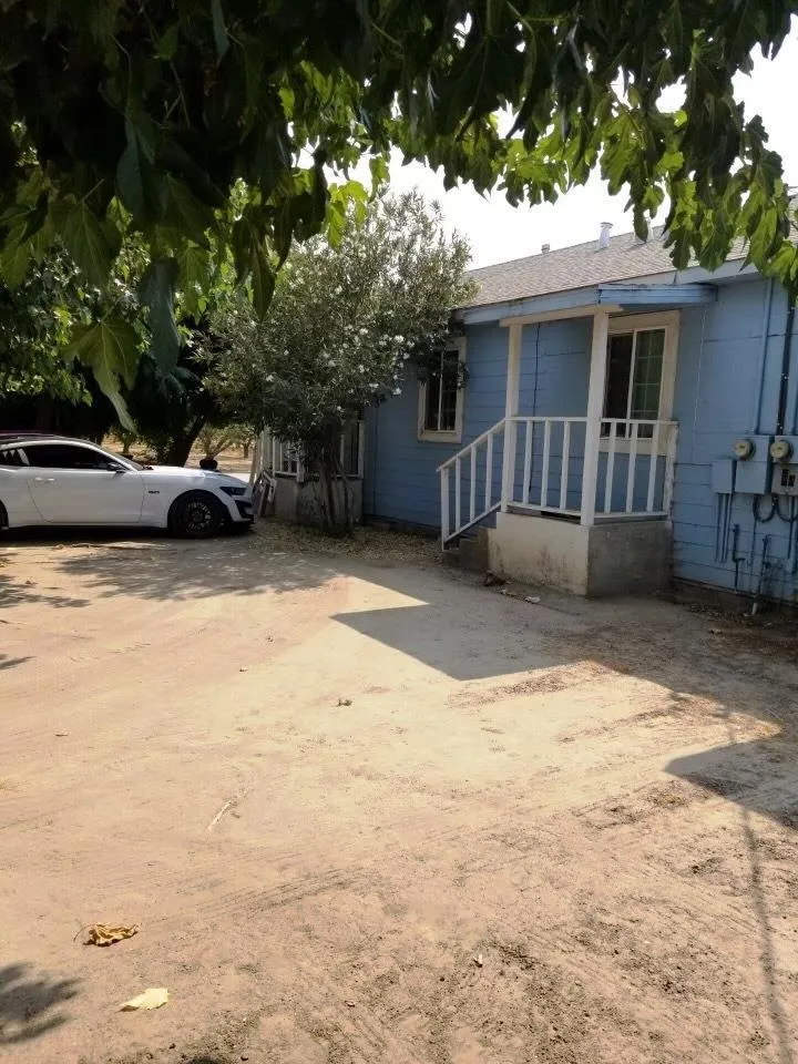 5201 Griffin Road Hughson, CA 95326