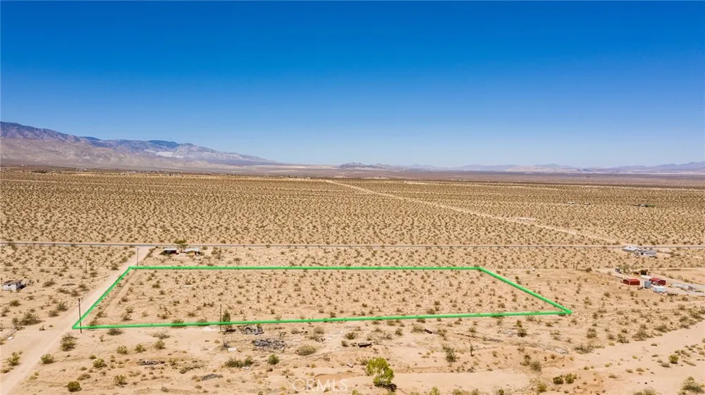 5500 Manzanita Drive Johnson Valley, CA 92285