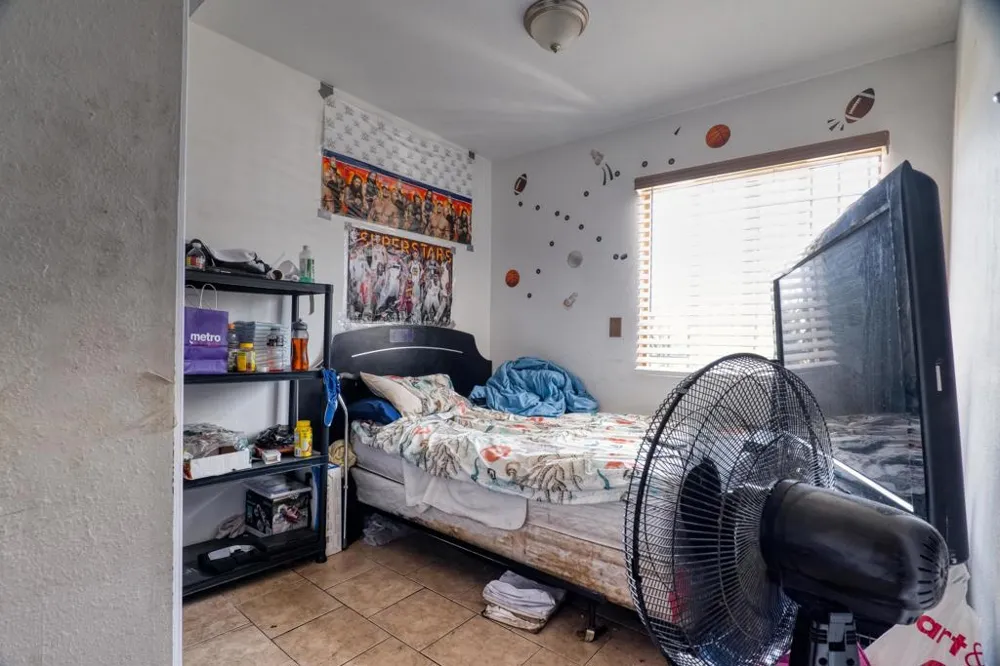 11415 Link Street Los Angeles, CA 90061
