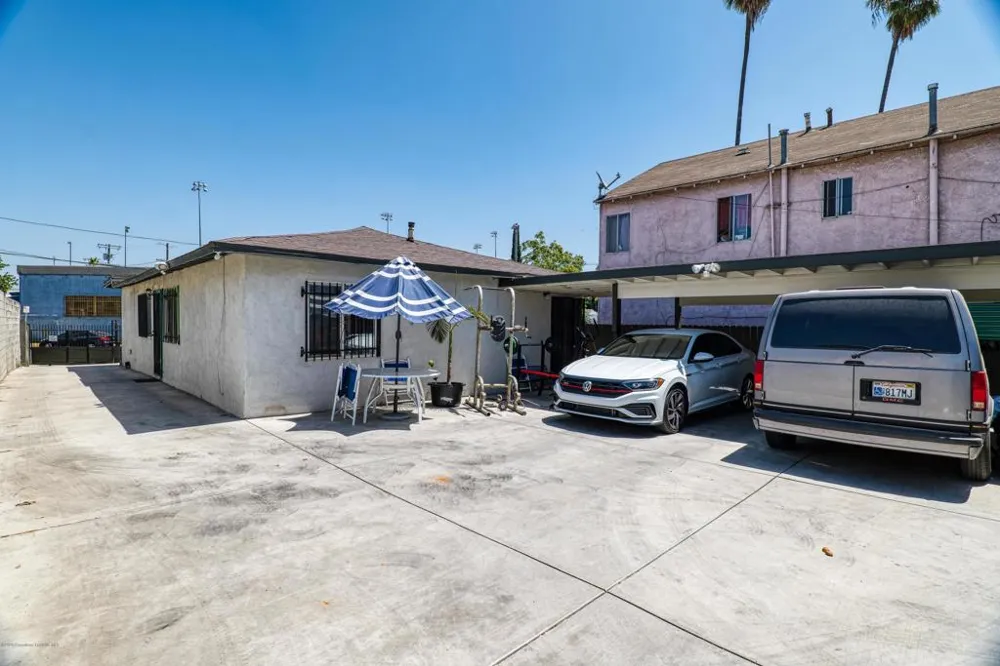 11415 Link Street Los Angeles, CA 90061