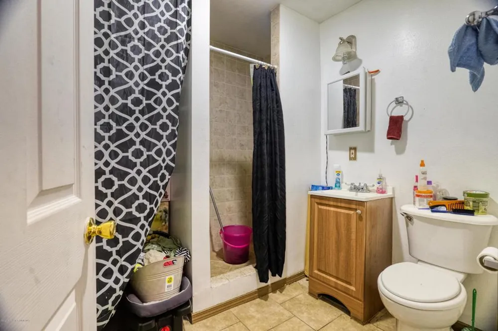 11415 Link Street Los Angeles, CA 90061