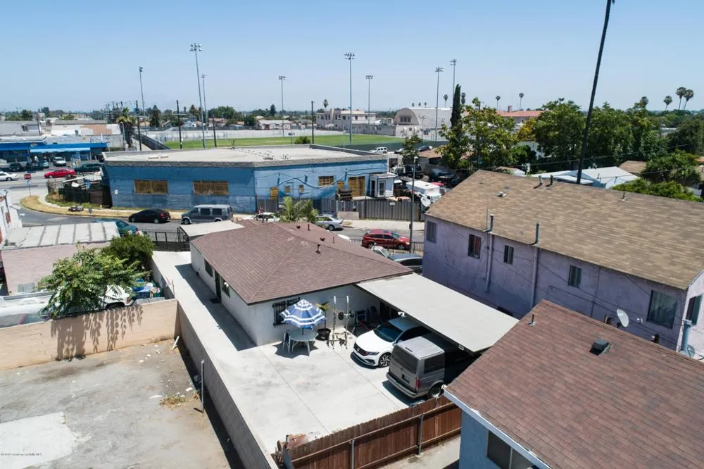 11415 Link Street Los Angeles, CA 90061