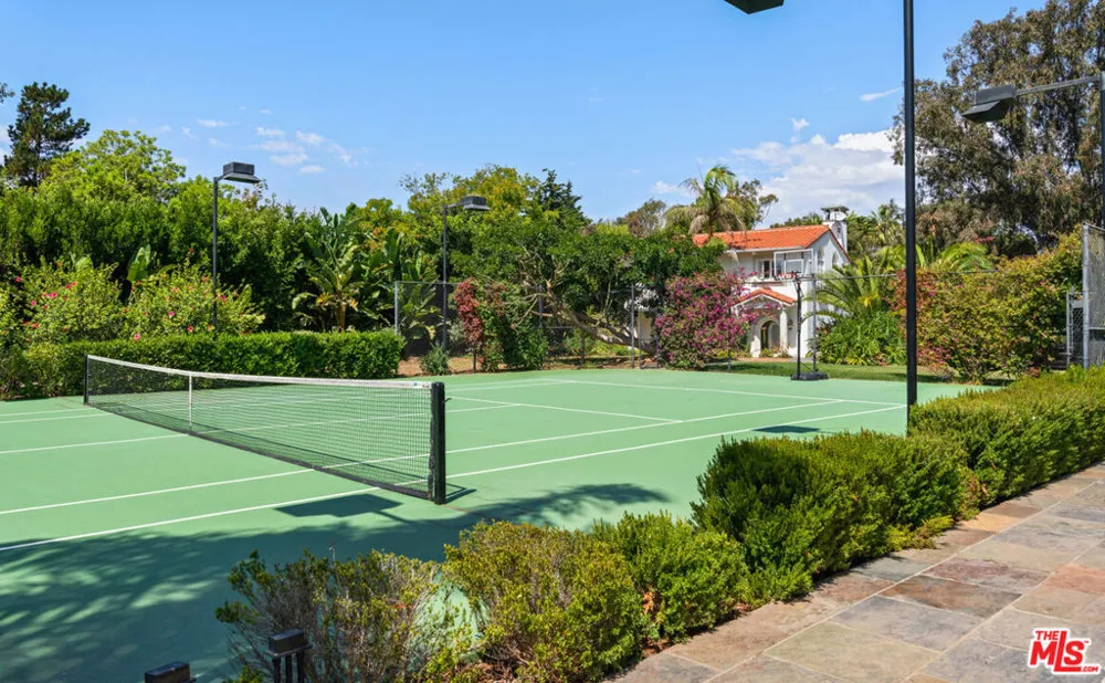 28899 Cliffside Drive Malibu, CA 90265