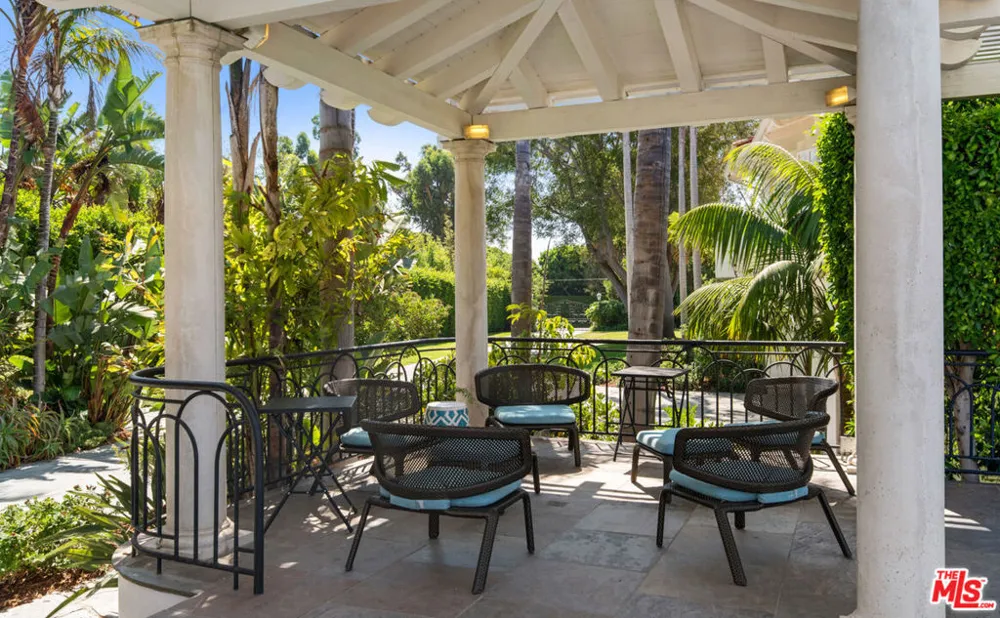 28899 Cliffside Drive Malibu, CA 90265