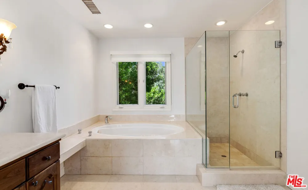 28899 Cliffside Drive Malibu, CA 90265