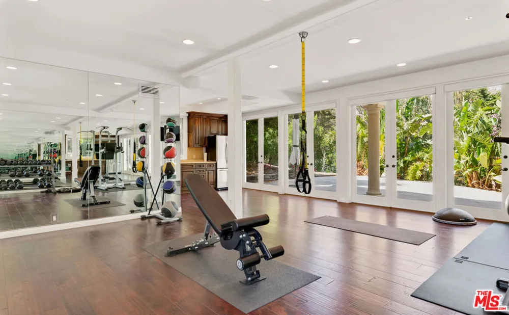 28899 Cliffside Drive Malibu, CA 90265