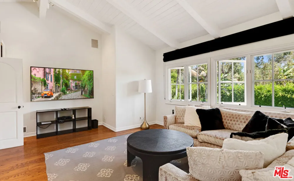 28899 Cliffside Drive Malibu, CA 90265