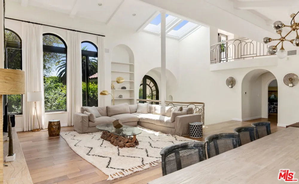 28899 Cliffside Drive Malibu, CA 90265