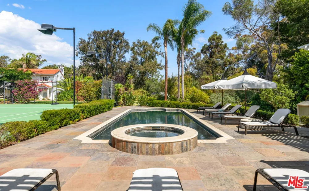 28899 Cliffside Drive Malibu, CA 90265