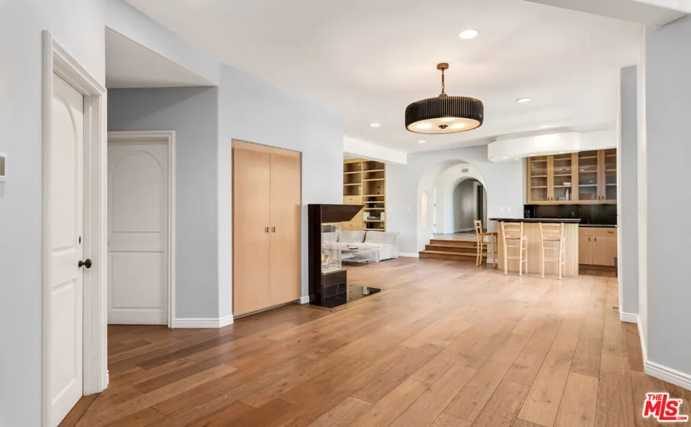 28899 Cliffside Drive Malibu, CA 90265