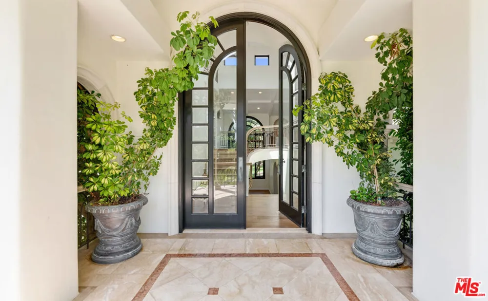 28899 Cliffside Drive Malibu, CA 90265
