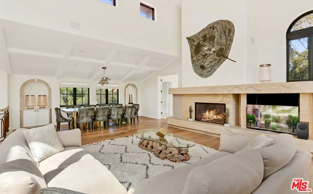 28899 Cliffside Drive Malibu, CA 90265
