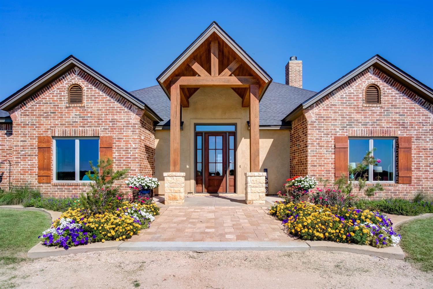 574 Farm Road 1317