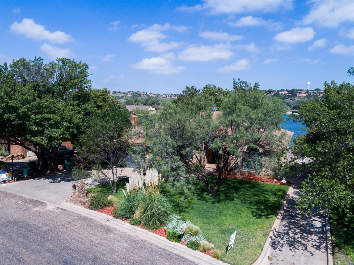 26 S Lakeshore Drive Ransom Canyon, TX 79366