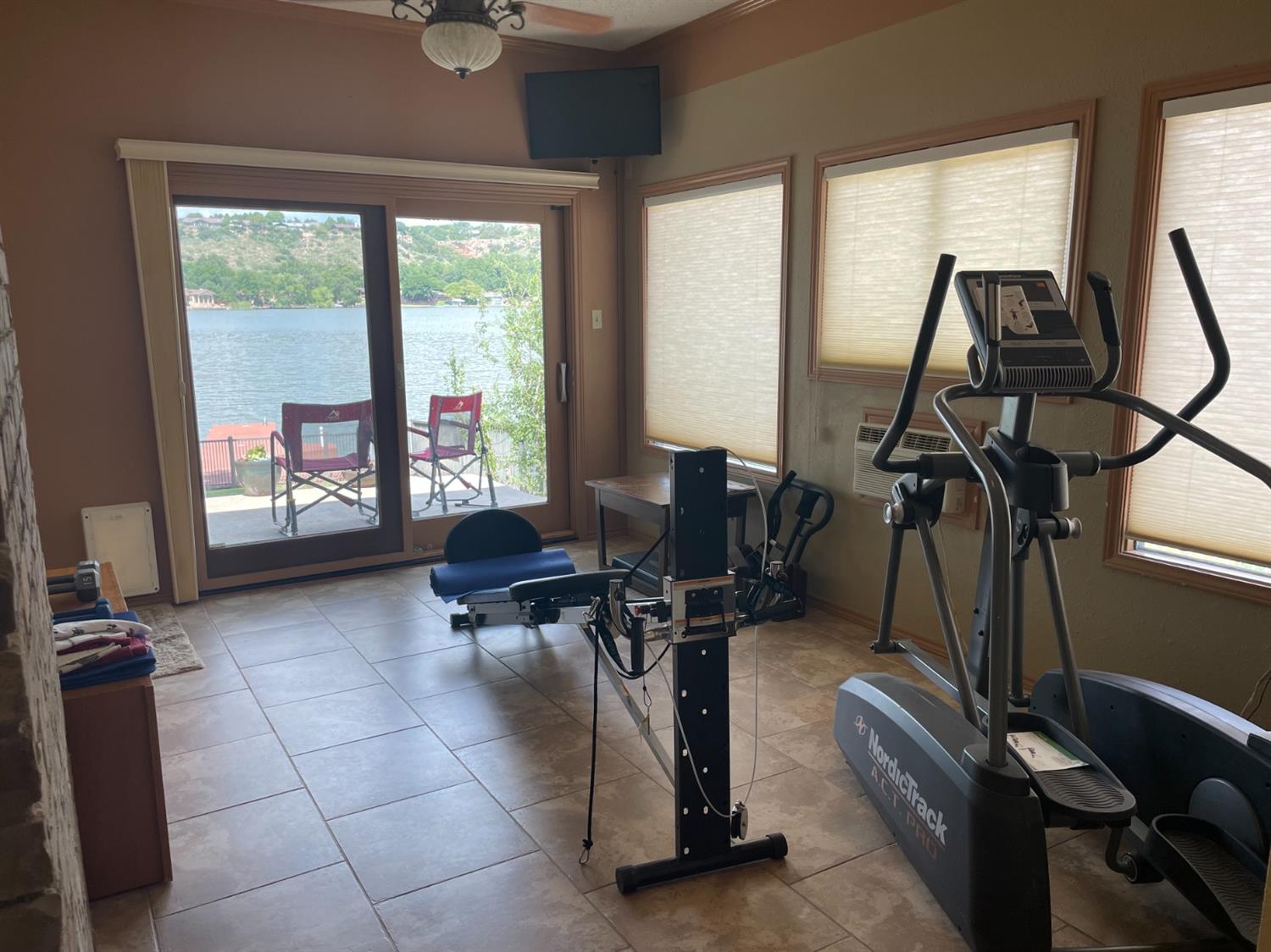 26 S Lakeshore Drive Ransom Canyon, TX 79366