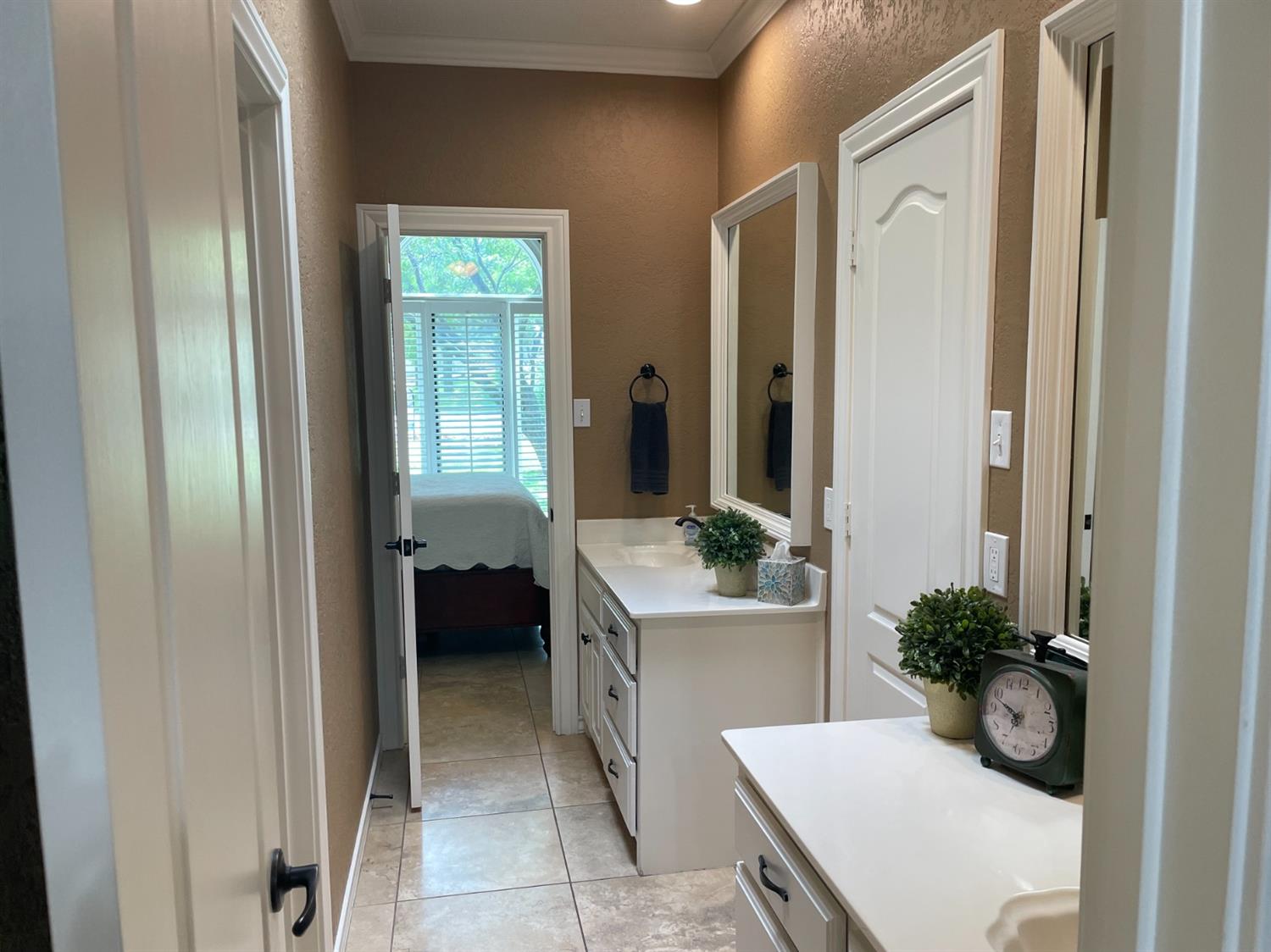 26 S Lakeshore Drive Ransom Canyon, TX 79366