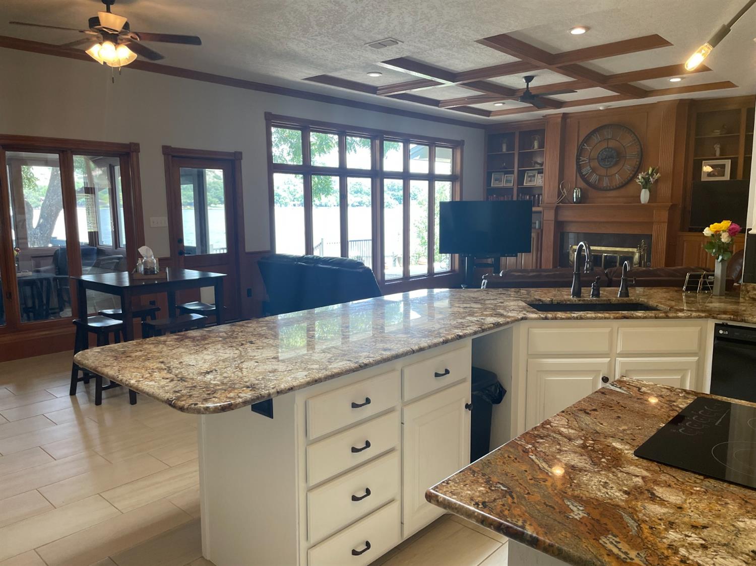 26 S Lakeshore Drive Ransom Canyon, TX 79366