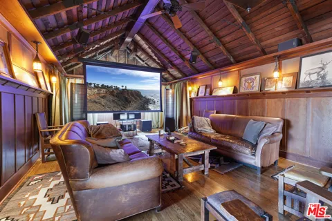 4311 Victoria Park Drive