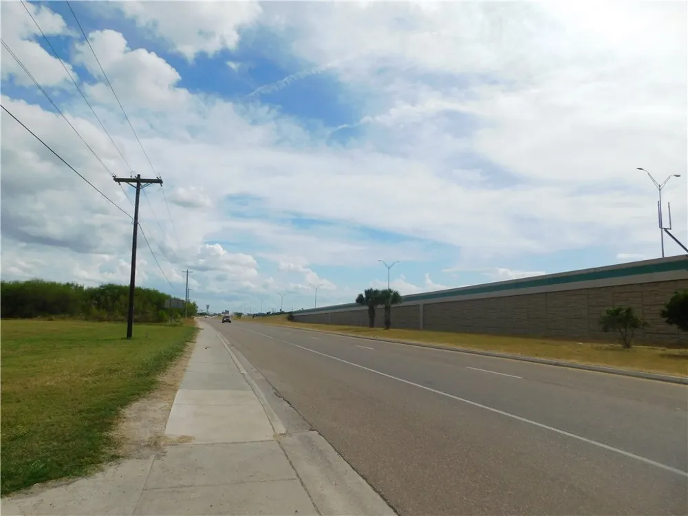 1701 S HWY. 281 Falfurrias, TX 78355
