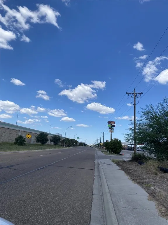 1701 S HWY. 281 Falfurrias, TX 78355