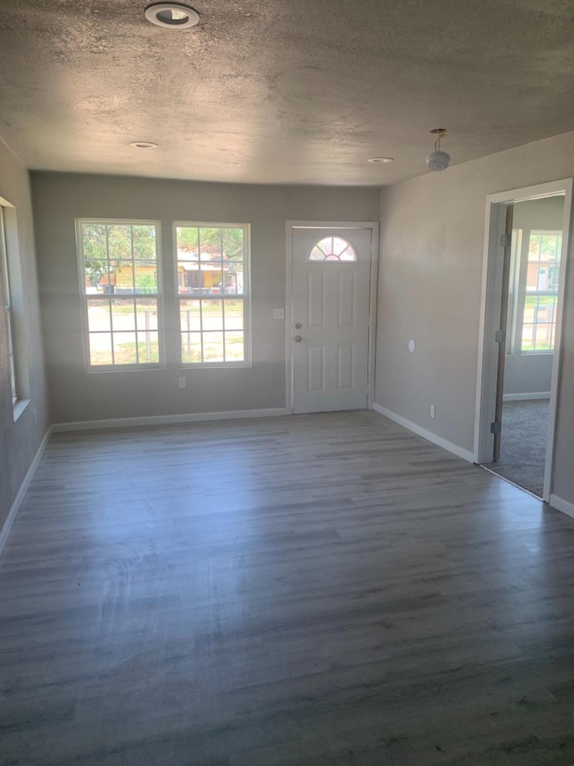 235 E Panhandle Street Slaton, TX 79364