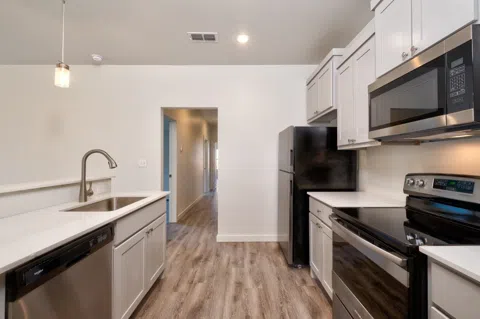 5732 Lehigh