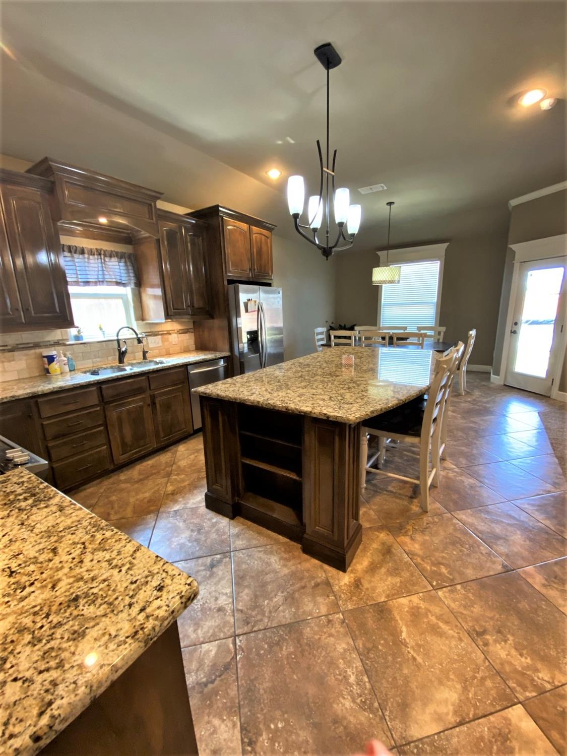 521 Ave T Shallowater, TX 79363